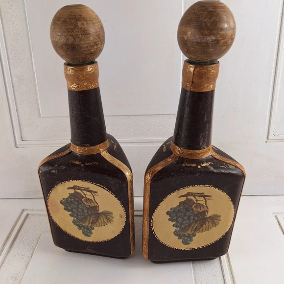 Rustic Bottles Genuine Leather Vined Fruit Design - Picture 3 of 10